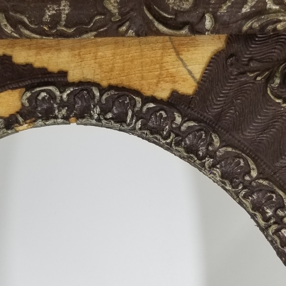 Very Vintage Pictures Frame - Picture 11 of 13